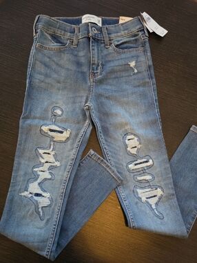 abercrombie kids Medium Blue Distressed High Rise Jean Jegging - Tall
